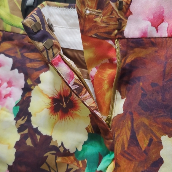 🆕 J. CREW - NWT FLORAL SHORTS - Picture 4 of 10